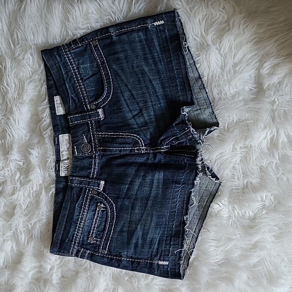 COPY - BKE Sabrina jean shorts